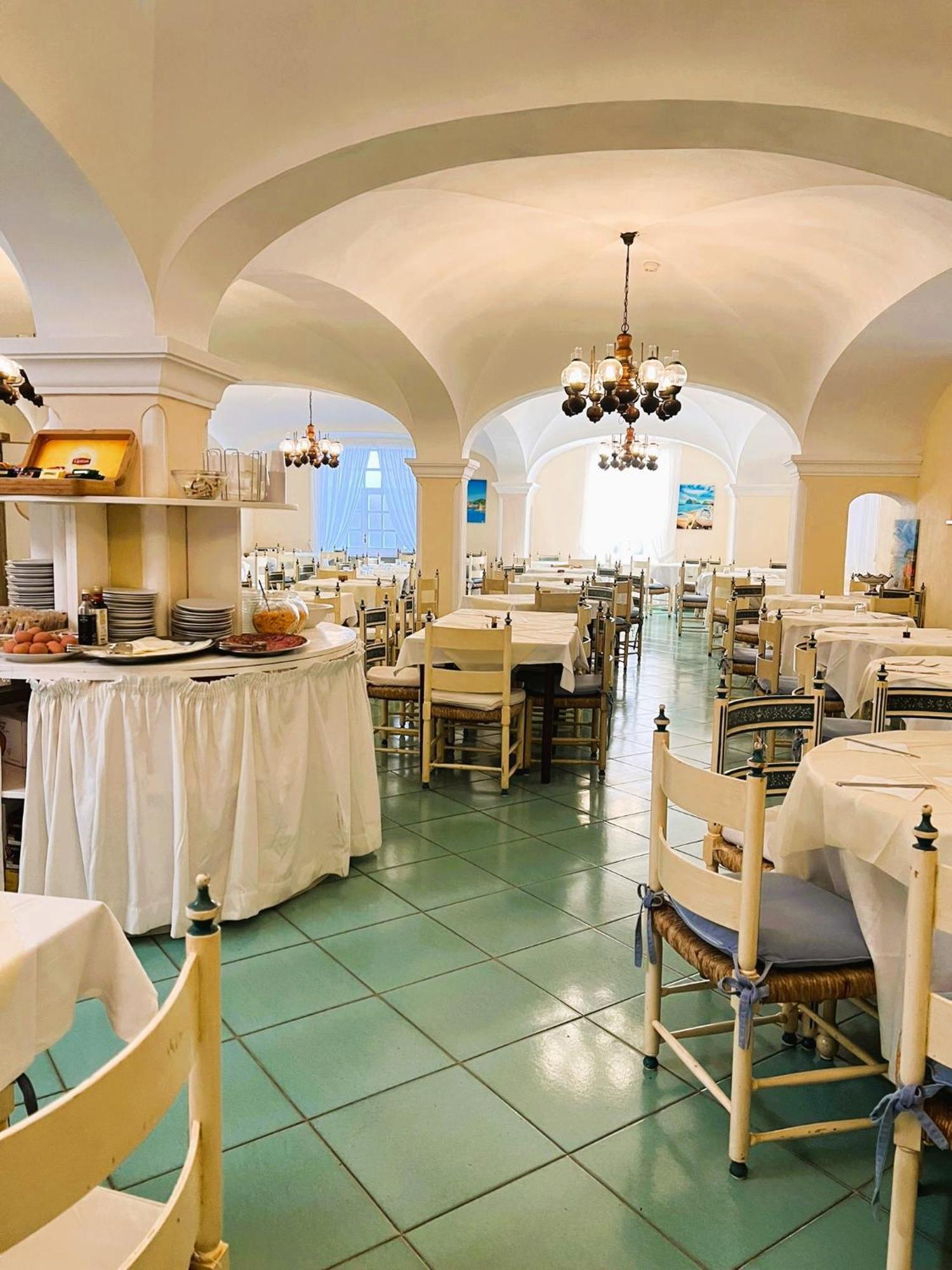 Av Club Terme Colella Hotel Forio  Exterior photo
